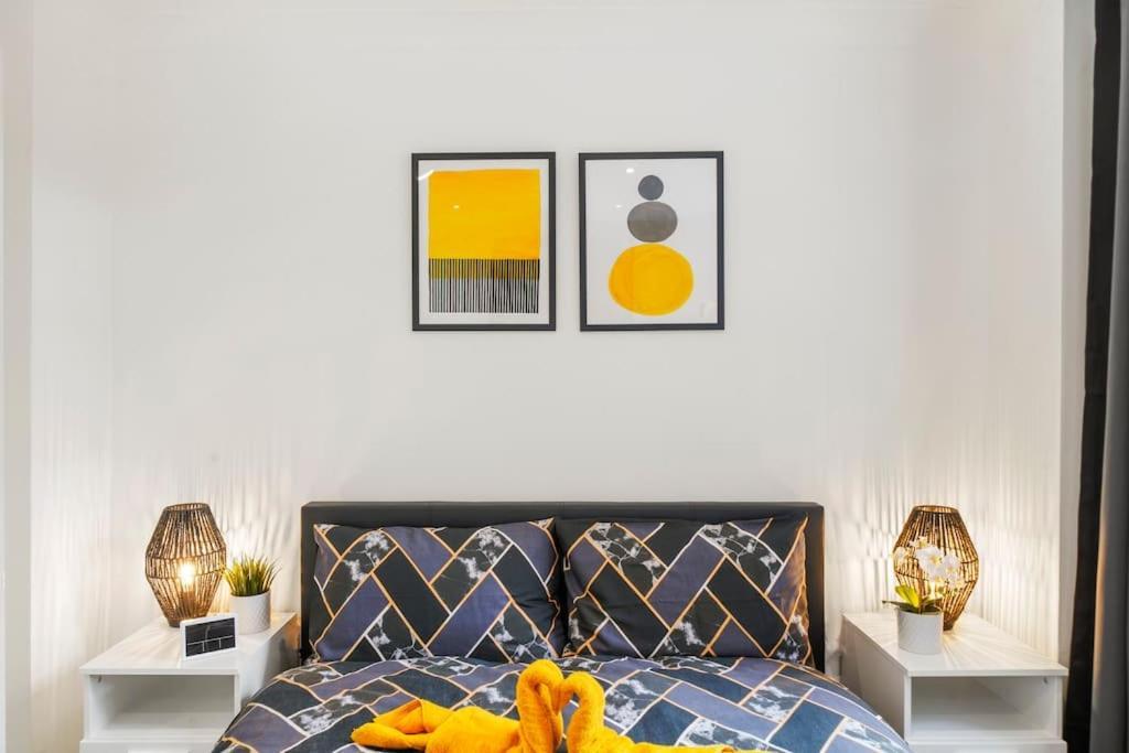 Modern 2 Bedroom Apartment In The Heart Of Londra Esterno foto
